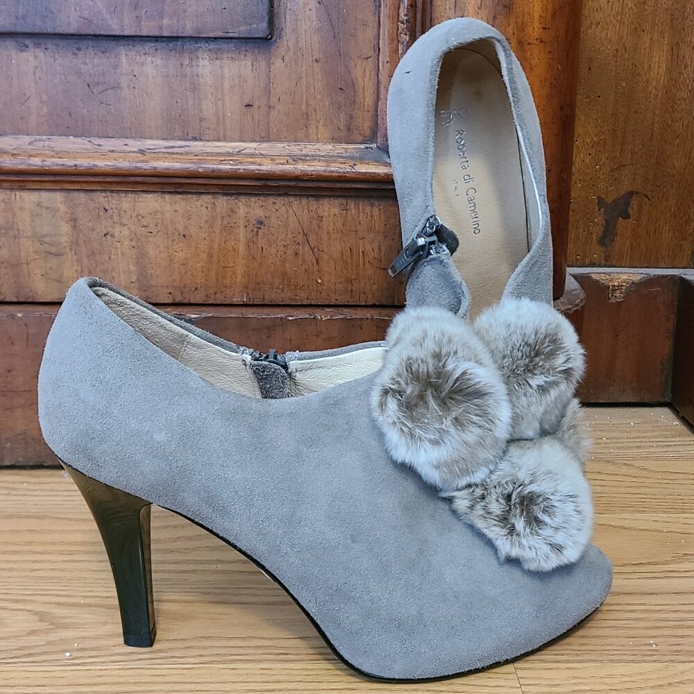 NEW NWT! ROBERTA DI CAMERINO SUEDE HEELS BOOTIE SHOES FUR PUFF BALL sz US 6.5